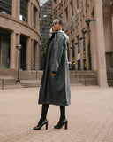 The Petite - Black Beauty