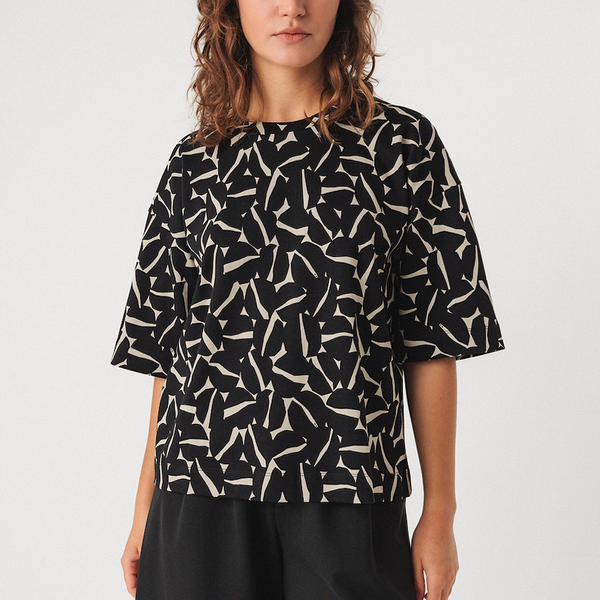 Lariz Tee - Black Print