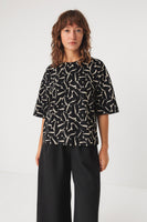 Lariz Tee - Black Print